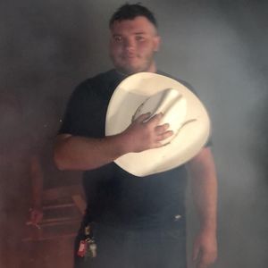 Meet your Posher, Eric